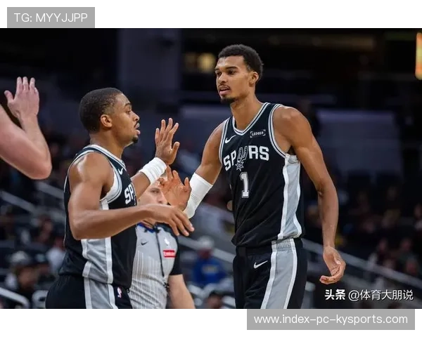 马刺队年轻力量崭露头角,未来大有可为,马刺年轻人