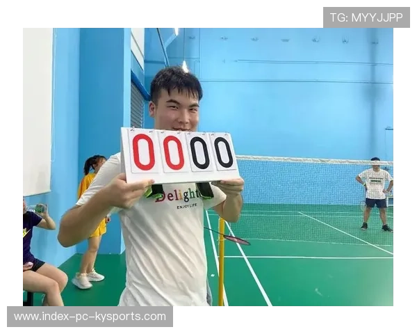 羽毛球女双连续抢点摧毁对方节奏的艺术:默契与速度共振的制胜之道